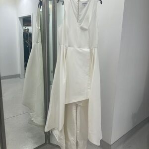 Calvin Klein Prom, Wedding or Rehearsal Gown Hi-Low White